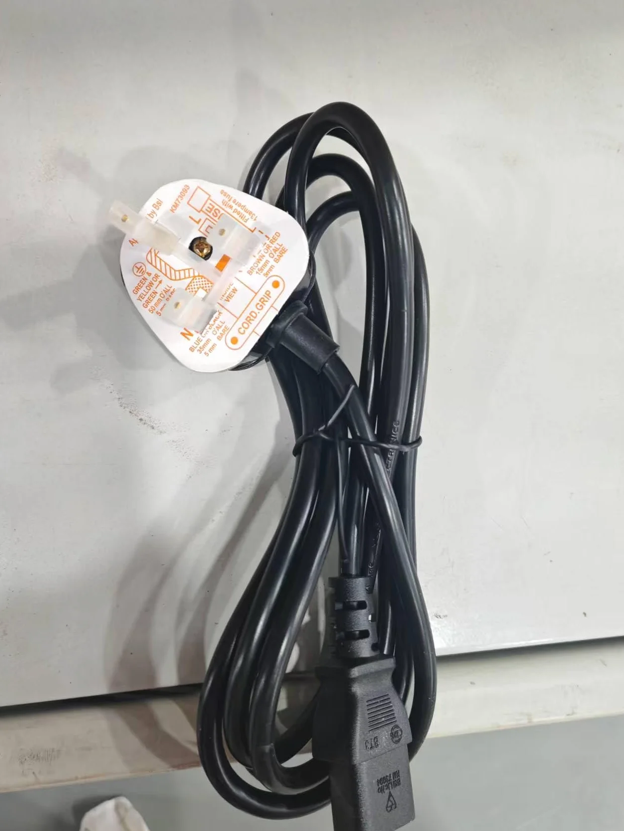 ONiLAB Cyfrowy mieszadło magnetyczne LED 280℃ z blatem roboczym ze stali nierdzewnej, 200 – 1500 obr./min, czujnik temperatury, stojak i mieszadło wchodzą w zakres dostawy